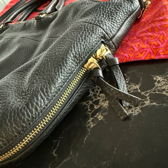 Tory Burch Black Pebbled Leather Expandable Tote - Picture 8 of 12